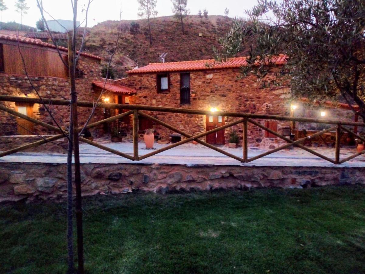 Vila Refugio Do Raposo/Casa Deneb Montes da Senhora Exteriér fotografie